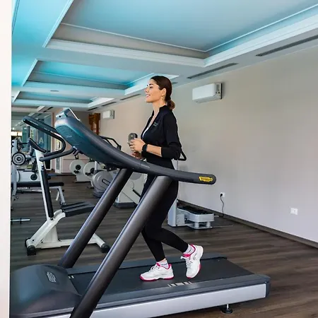 Terme Antoniano فندق مونتيجروتو تيرمي