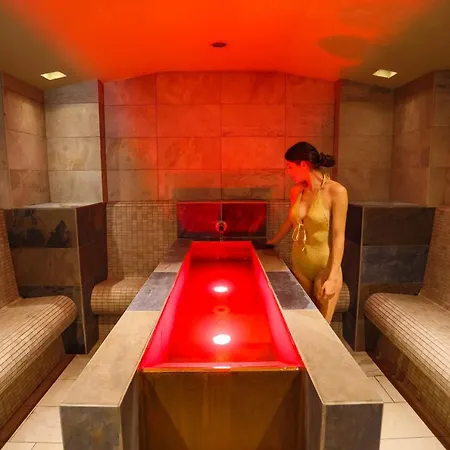 Terme Antoniano مونتيجروتو تيرمي