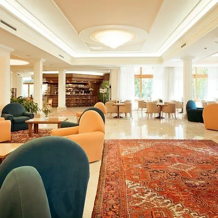 Terme Antoniano فندق مونتيجروتو تيرمي