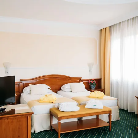 فندق Terme Antoniano 4*